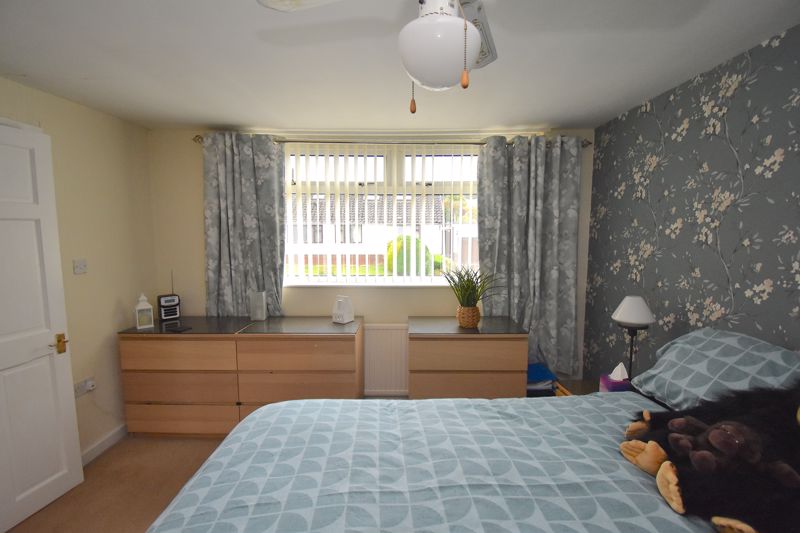 Bedroom- click for photo gallery